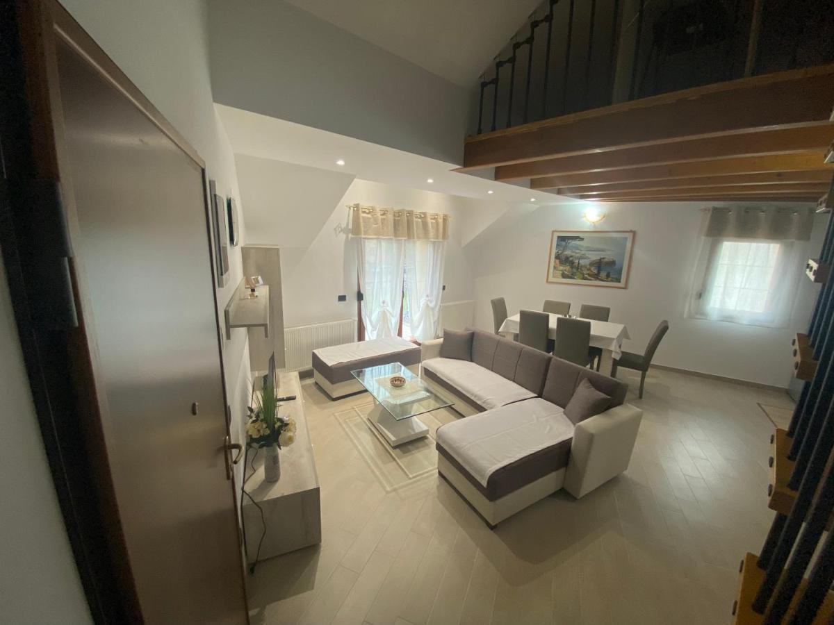 Apartman Galerija Ogulin Luaran gambar