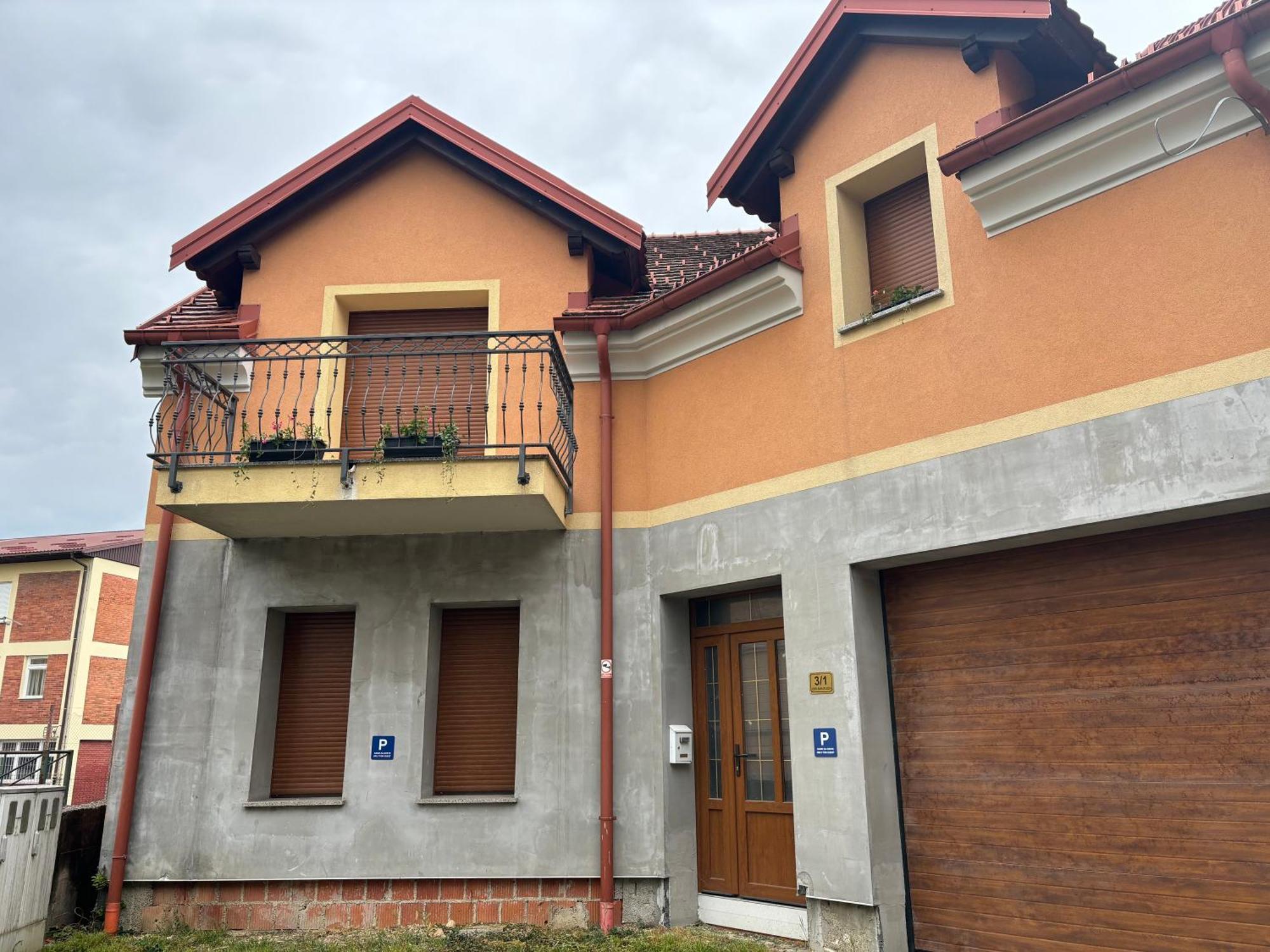 Apartman Galerija Ogulin Luaran gambar